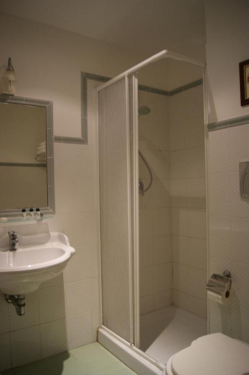 Camera Quadrupla con Bagno Privato