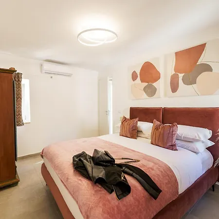 Ortigia Boutique Suites-2